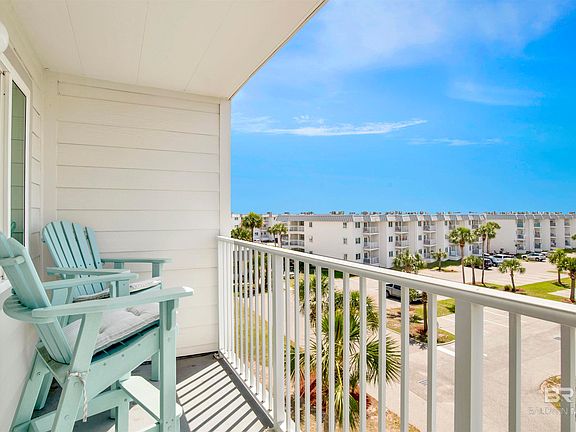 2nd image of 400 Plantation Rd #4415