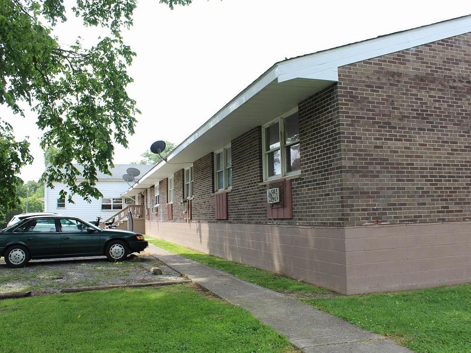 2nd image of 418 E Webster St