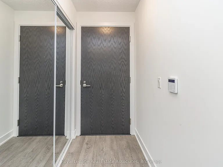 9 Mabelle Ave #1325 — Photo 15