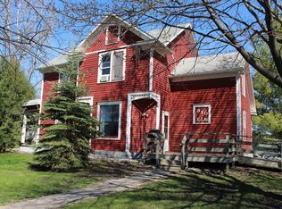 910 W Elm Ave, Olivia, MN 56277