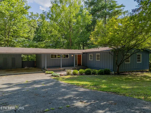 909 W Outer Dr, Oak Ridge, TN 37830