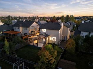 140 S West Creek Pond, Chestermere, AB T1X 1H4