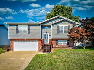 341 Orchard Ct, Troy, IL 62294