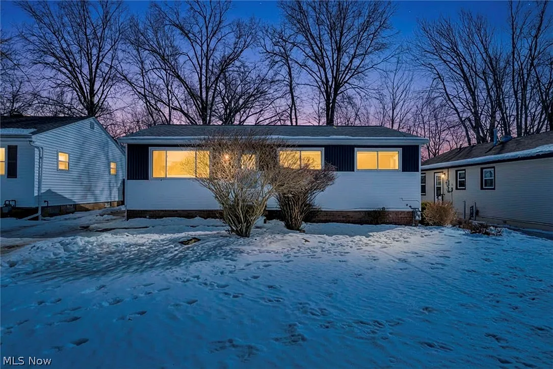 6871 Franke Rd photo 1