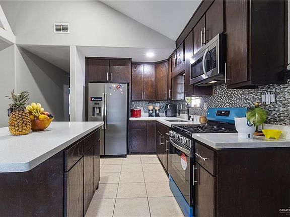 5th image of 6018 Corrion Dr