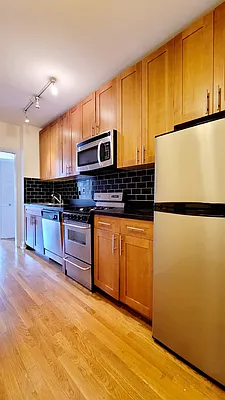 Rented by Bond New York | media 1