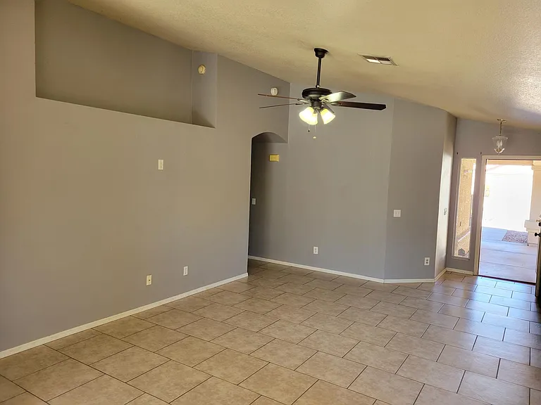 4953 W Oraibi Dr — Photo 6