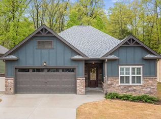 8388 Deer Run Cir, Ooltewah, TN 37363