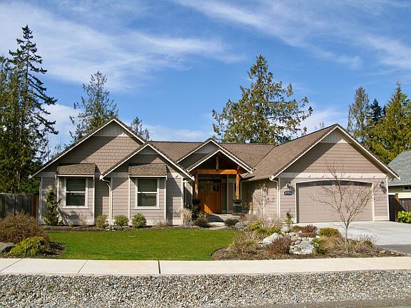 3rd image of 1412 N Aurora Ct