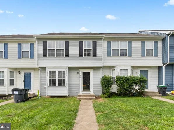 209 Ilona Ct, Stafford, VA 22554