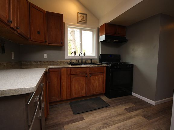 5th image of 1119 Woodward Ave
