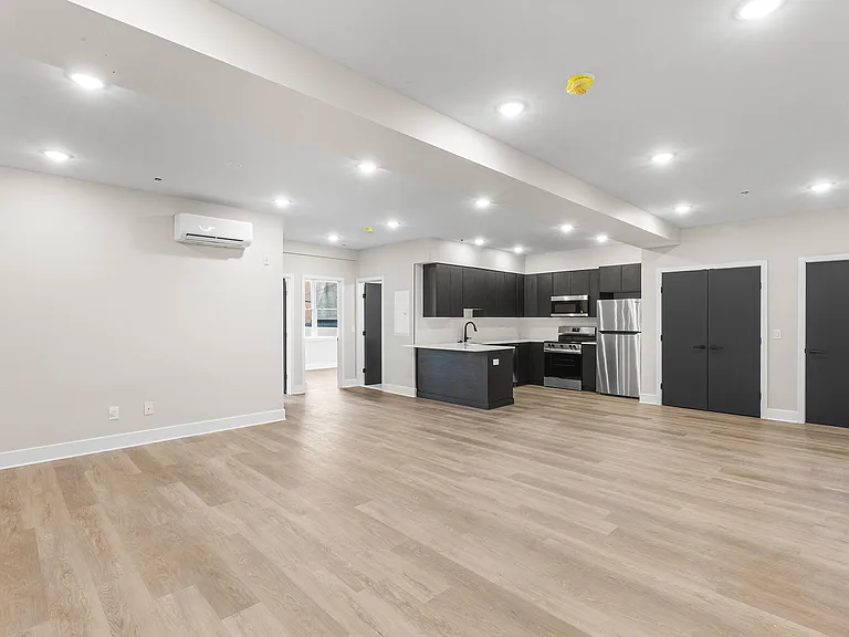 1903 Jackson St #1 — Photo 3