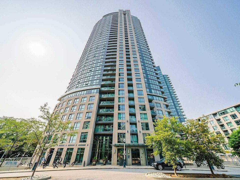 1st image of 219 Fort York Blvd #203