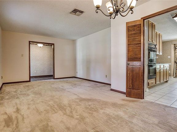 5th image of 6021 Brighton Pl