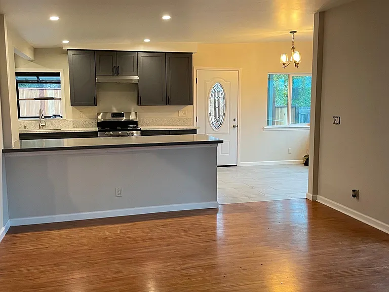6038 Hughes Rd — Photo 4