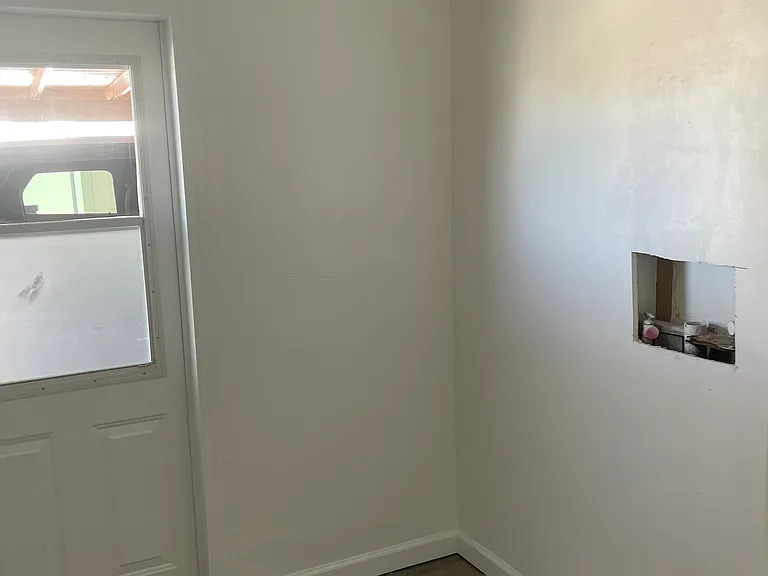 876 Roadrunner Dr — Photo 10