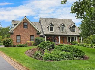 23338 Grayshire Ln, Lake Barrington, IL