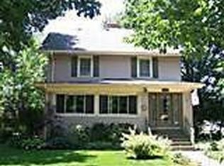 1509 Broad St, Grinnell, IA 50112