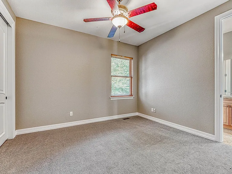9611 Sunset Hill Dr — Photo 23