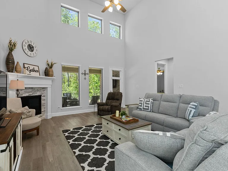 282 Sky Top Dr — Photo 16