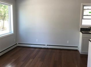 86 Governor St, Cranston, RI 02920