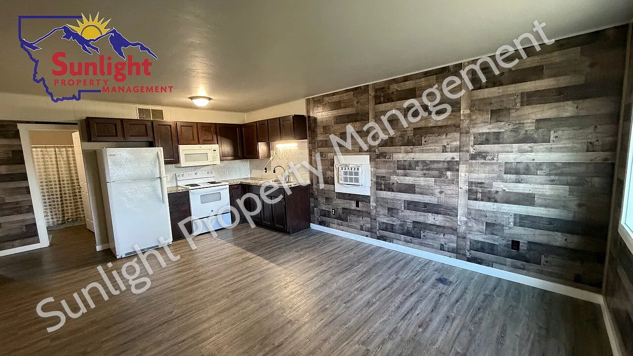 2 bed, 1.0 bath, $1,100 — Photo 3