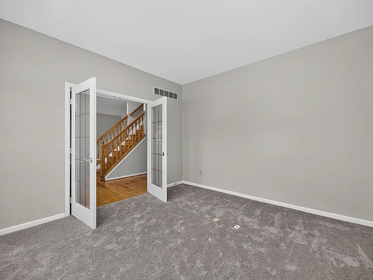 12130 Crestfield Ct — Photo 8