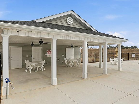 3rd image of 204 Archer Dr