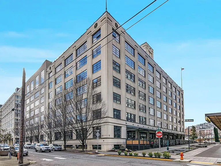 1400 NW Irving St #510 — Photo 30
