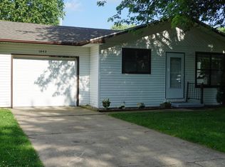 1642 N Engel Ave, Springfield, MO 65803