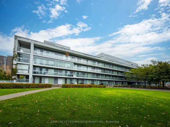 2035 Sheppard Ave E #216, Toronto, ON M2J 0A8