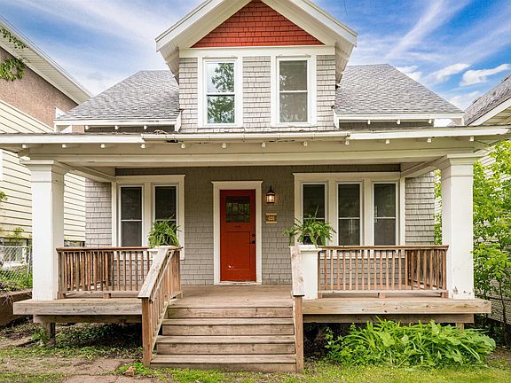2nd image of 626 N 10th Ave E
