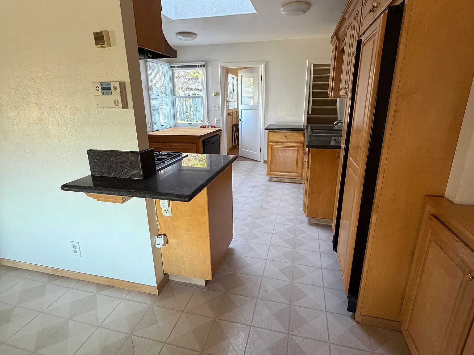 3 bed, 1500 sqft, $3,500 — Photo 3