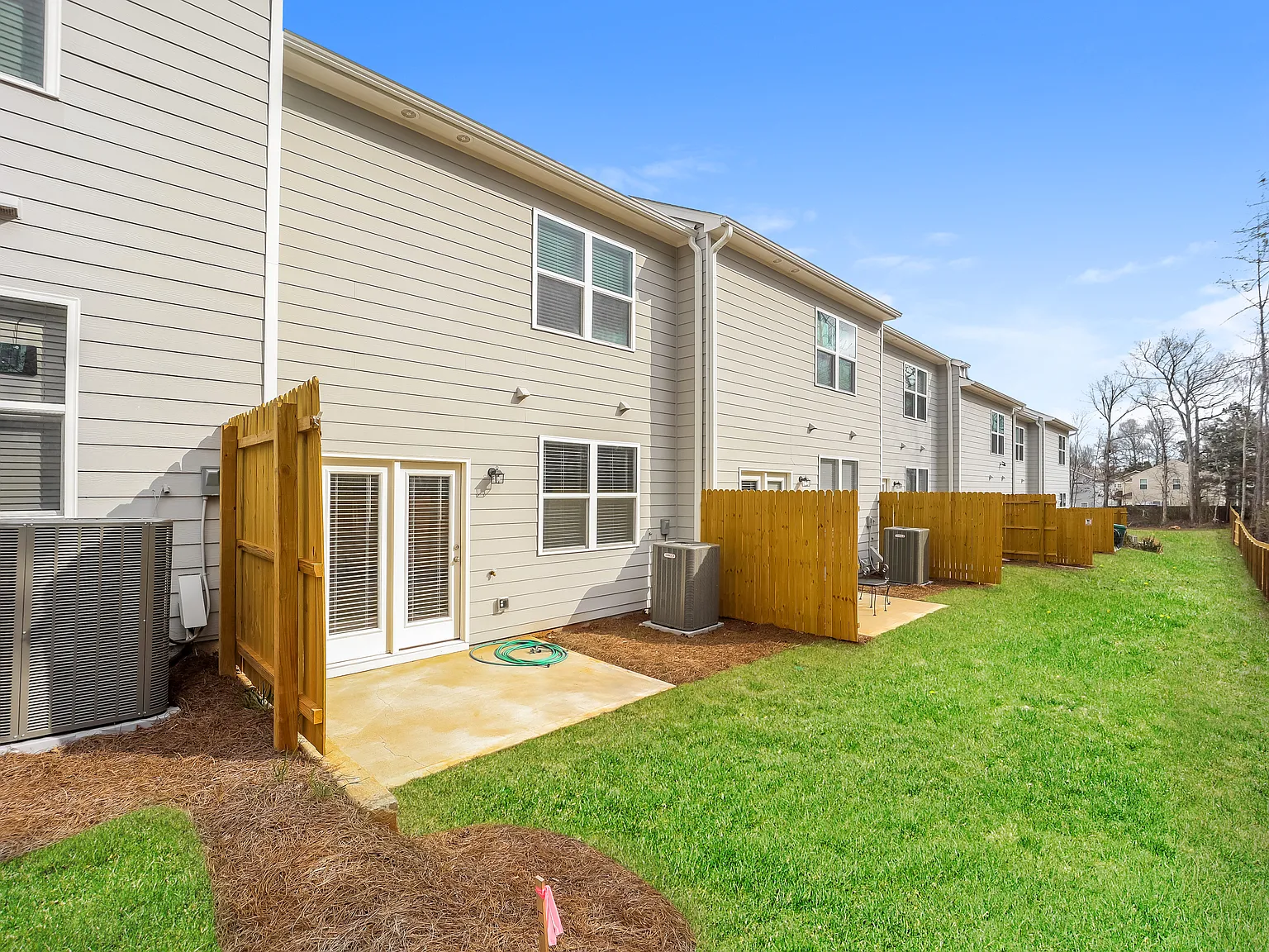 3 bed, 2.0 bath, 1386 sqft, $1,845 — Photo 4