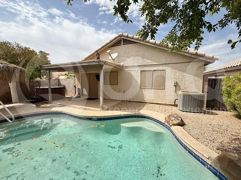 10609 W Rosewood Dr — Photo 17
