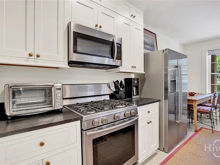 224 E Jones Ln #GARDEN — Photo 14