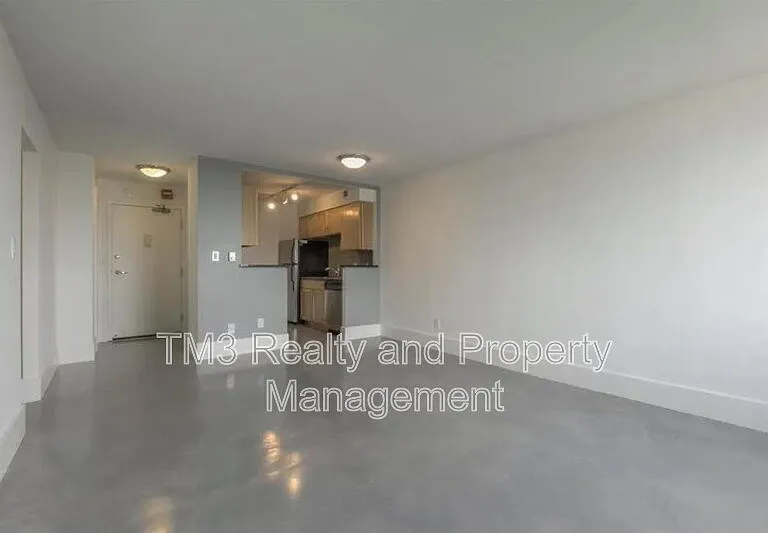 600 E 8th St #TS-Q — Photo 7