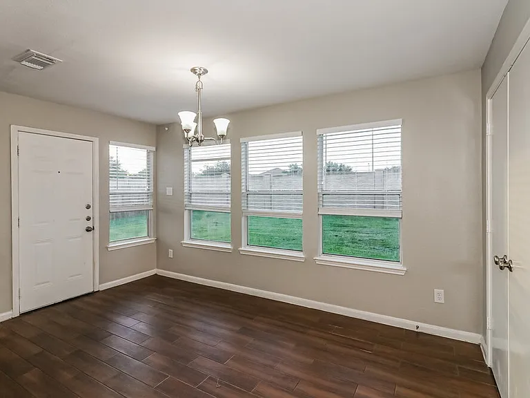 16102 Dawn Marie Ln — Photo 7