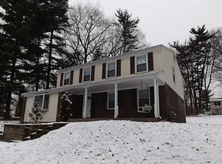 107 Bently Down Dr, Coraopolis, PA