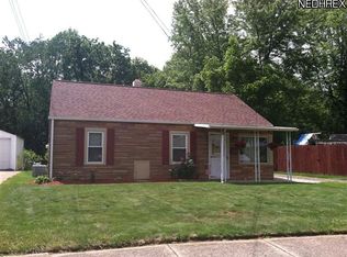 16 High Grove Blvd, Akron, OH 44312