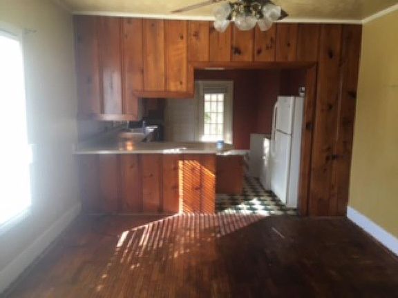 5th image of 309 Garland St