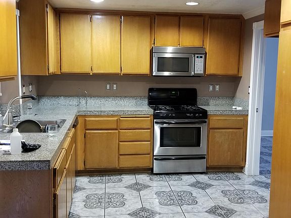 3rd image of 11652 Pintail Ct