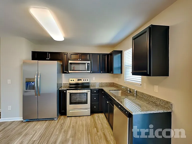 663 Sequoia Dr — Photo 6