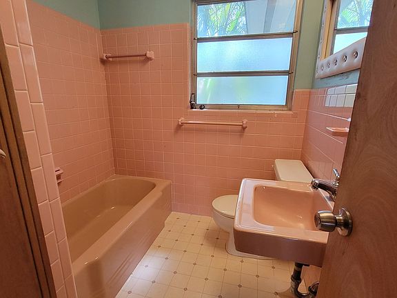 4th image of 514 Barcelona Ave Unit D