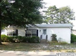 127 Briarwood Ct, Whiting, NJ 08759