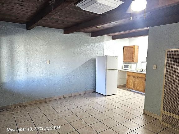 5th image of 825 E 4th St #G-2