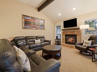 (Undisclosed Address), Sunriver, OR 97707