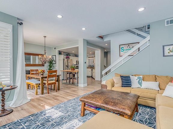 LIVING ROOM INTO KITCHEN