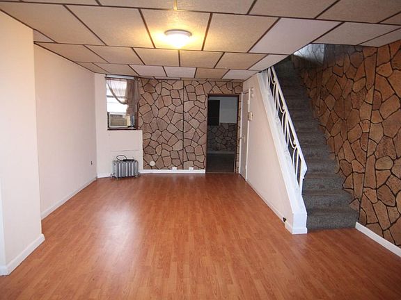 3rd image of 3737 Glendale St