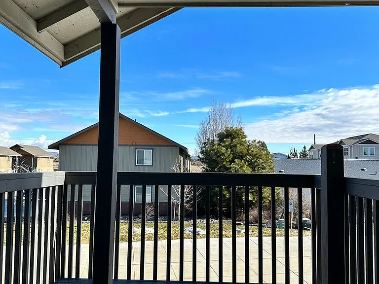 2225 N Airport Rd — Photo 15
